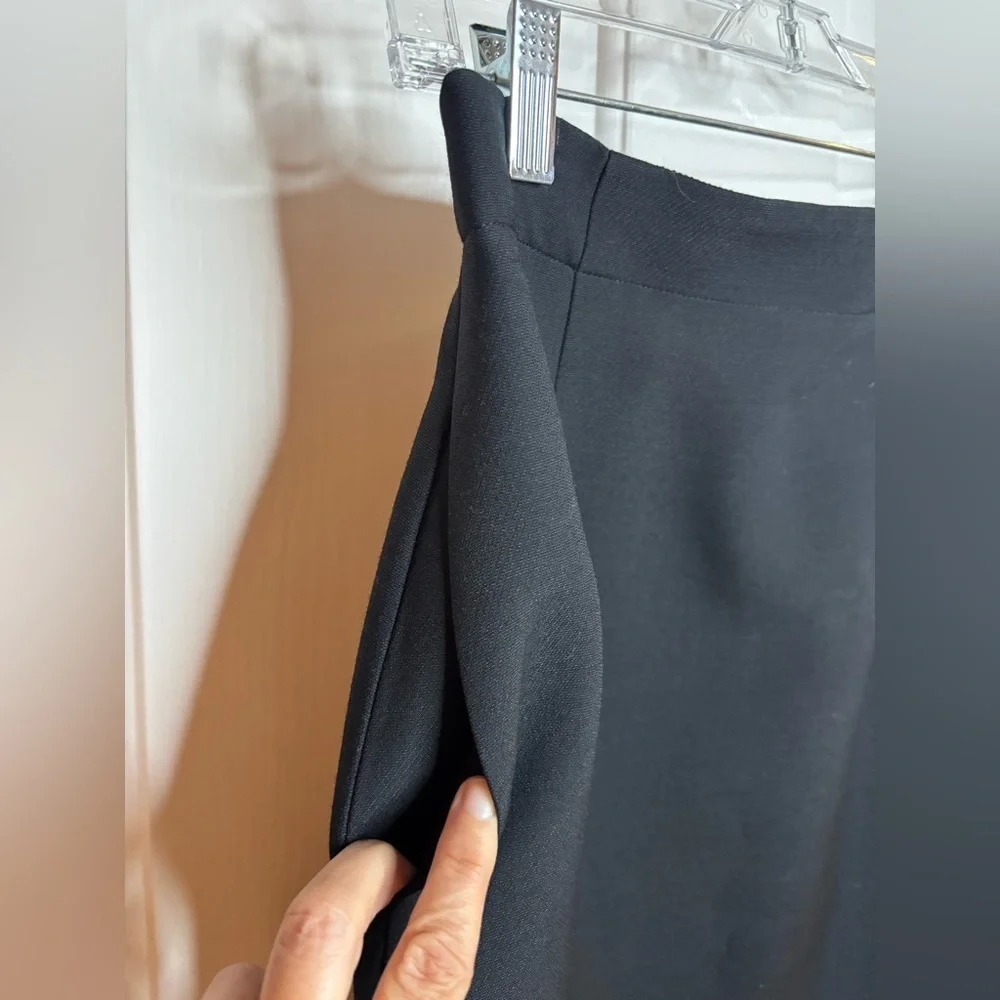 EUC Dior Classic Black A-Line Skirt with front vents size wool & silk 8 - Picture 5 of 9